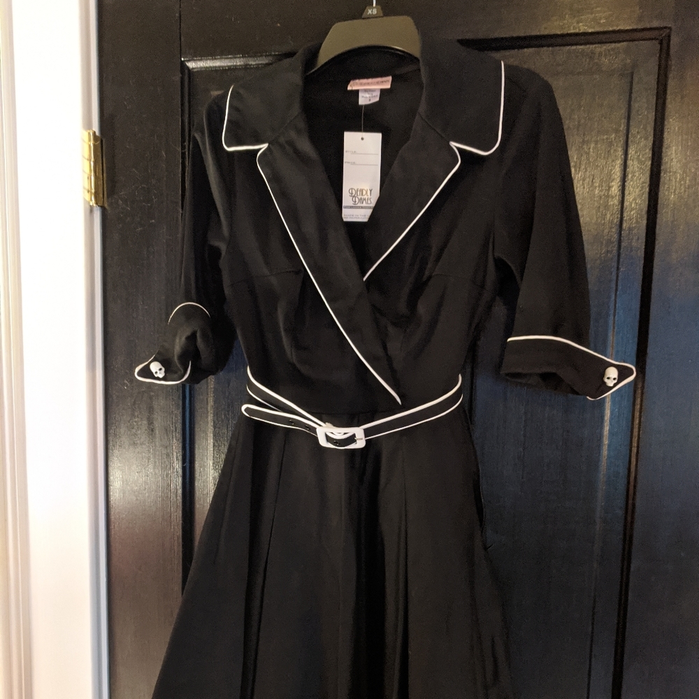 Fit & flair retro pin-up dress